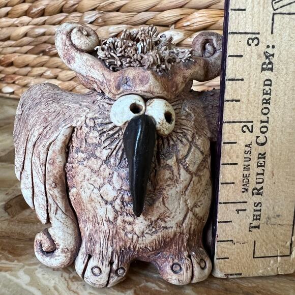 Pottery Derpy Owl - Picture 4 of 4